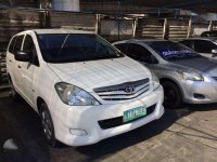 2009 Toyota Innova White - Automobilico SM City Bicutan