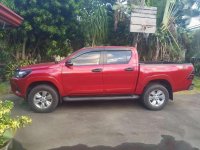 SELLING TOYOTA Hilux 2016
