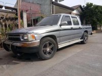 Toyota Hilux 1998 model manual 4x2 for sale