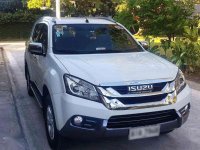 Isuzu MUX 4 x 2 LAS AT 2015 for sale 