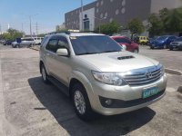 Toyota Fortuner V AT 2014 for sale