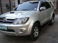 Toyota Fortuner V 2007 4x4 Top of the Line