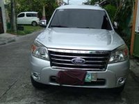 Ford Everest matic 4x2 2009 FOR SALE