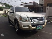 2010 FORD Explorer (Top of the line)