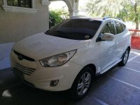 White Hyundai Tucson Theta11 Automatic 2013