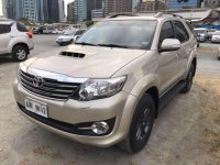 Toyota Fortuner V 2015 AT for sale 