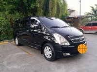 Hyundai Grand Starex gold FOR SALE