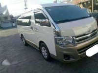 2013 Toyota Hi ace Gl grandia manual diesel pearl white