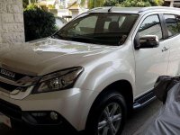 2016 Isuzu MU X four wheel drive top of the line variant first owner