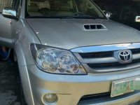 Toyota Fortuner v 2006 Automatic Transmission 4x4 top of the line