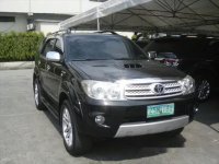 Toyota Fortuner 2010 V AT for sale