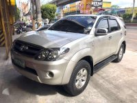 2005 Toyota Fortuner Gas for sale 