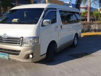 Toyota Hiace Super Grandia Two Tone 2013 Automatic