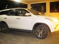 Toyota Fortuner 4X2 Deisel 2.4 V AT Pearl White