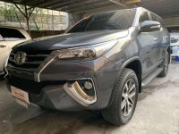 2016 Toyota Fortuner V 4x4 AT top of the line