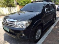 2010 Toyota Fortuner 2.5 Diesel 4x2 AT for sale