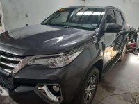 Toyota Fortunre G 2018 Gray Manual Tranny for sale