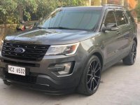 Selling 2nd Hand (Used) Ford Explorer 2016 in Valenzuela