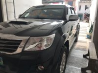 Selling 2nd Hand (Used) Toyota Hilux 2014 in Caloocan