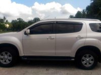 Selling 2nd Hand (Used) Isuzu Mu-X 2015 in Nagcarlan