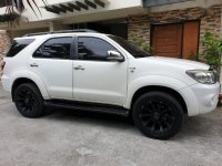 Selling White Toyota Fortuner 2011 at 80000 for sale