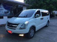 Selling Used 2010 Hyundai Grand Starex 