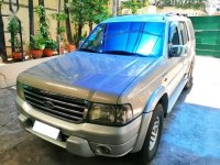 Selling Ford Everest 2005 Manual Gasoline in Quezon City