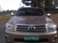 2nd Hand Toyota Fortuner 2010 at 100000 km for sale