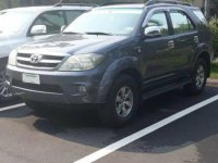 Selling Toyota Fortuner 2005 Automatic Gasoline in Las Piñas
