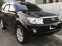 Selling Used Toyota Fortuner 2011 in Angeles