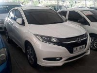 White Honda Hr-V 2015 Automatic Gasoline for sale 