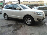 White Hyundai Santa Fe 2012 Automatic Diesel for sale in Manila