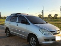 Selling 2nd Hand Toyota Innova 2005 Manual Diesel at 100000 km in Biñan