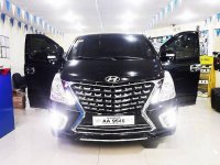 Selling Black Hyundai Grand Starex 2018 for sale