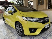 Selling Honda Jazz 2015 at 25000 km in Quezon City