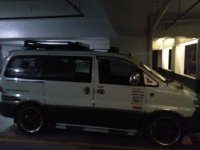 Selling Hyundai Starex 1998 at 100000 km in Manila