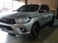 Selling 2nd Hand Toyota Hilux 2017 Manual Diesel at 32000 km in Makati