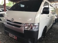 Selling White Toyota Hiace 2017 in Manual