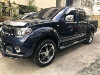 Selling 2nd Hand Nissan Navara 2010 Automatic Diesel at 63000 km in Quezon City
