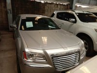 Selling 2013 Chrysler 300c in Quezon City