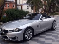 Selling 2nd Hand Bmw Z4 2004 in Quezon City