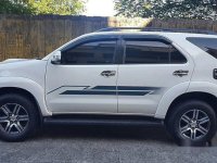 Sell White 2014 Toyota Fortuner Automatic Diesel at 35710 km 