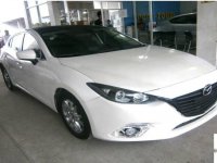 2nd Hand Mazda 3 2014 at 27567 km for sale