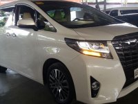 Selling Used Toyota Alphard 2015 in Pasig