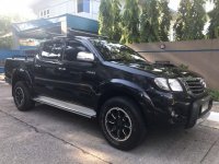 Selling Toyota Hilux Automatic Diesel in Parañaque