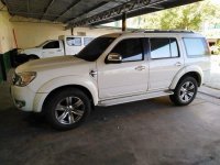 White Ford Everest 2009 Automatic Diesel for sale 