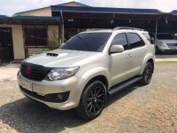 Selling Used Toyota Fortuner 2014 Manual Diesel at 50000 km in Marilao