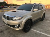 Selling 2nd Hand Toyota Fortuner 2015 Manual Diesel at 30153 km in Santiago