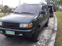 Sell 2nd Hand 1999 Toyota Revo Manual Gasoline at 130000 km in Quezon City