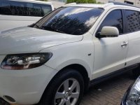 2nd Hand Hyundai Santa Fe 2009 at 90000 km for sale